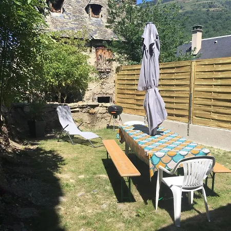 Gite De Montagne Le Lustou Sailhan Exterior photo